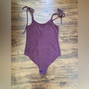 Me to We Plum Essentials